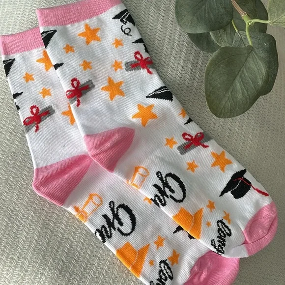 🆕 Pink Graduation Crew Socks - Picture 2 of 3